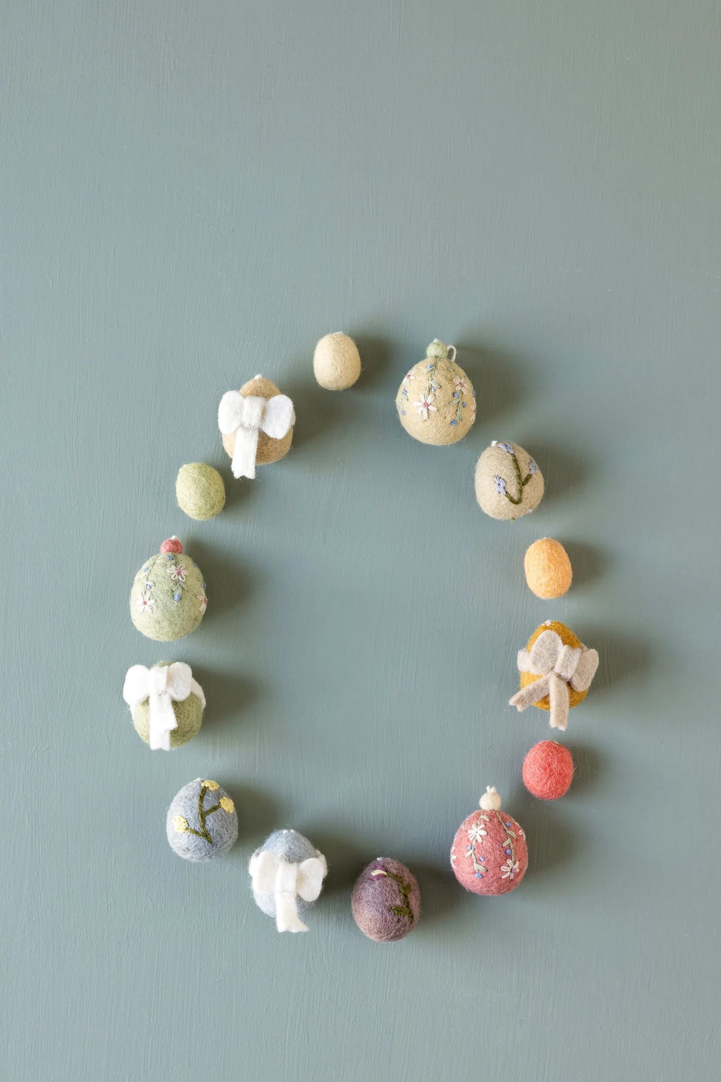 Ornament - Eggs with Embroidery - Flower (set of 3)