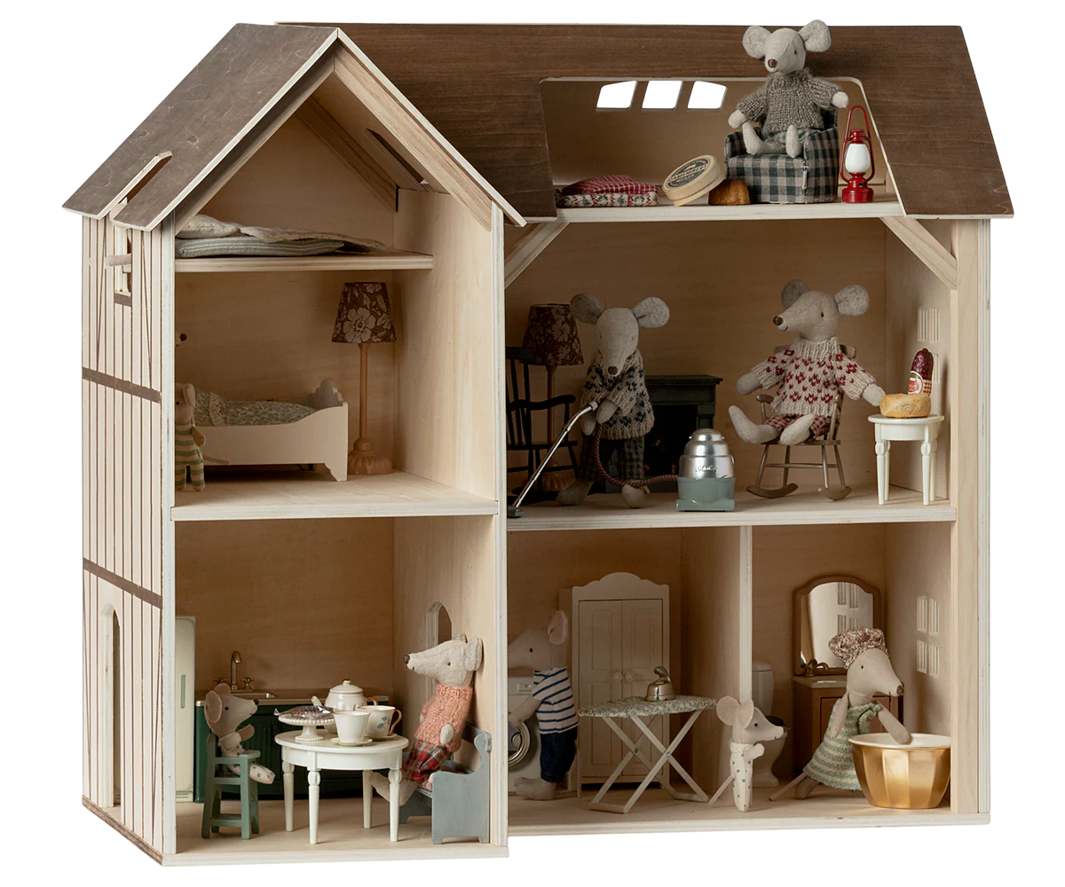 Mouse Farmhouse