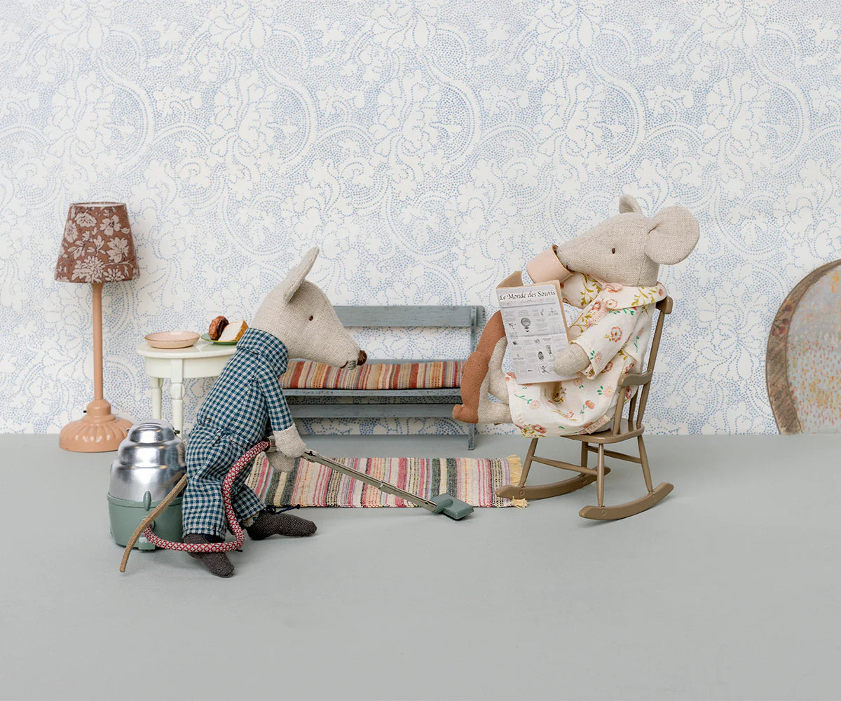 Vacuum Cleaner (Mouse)