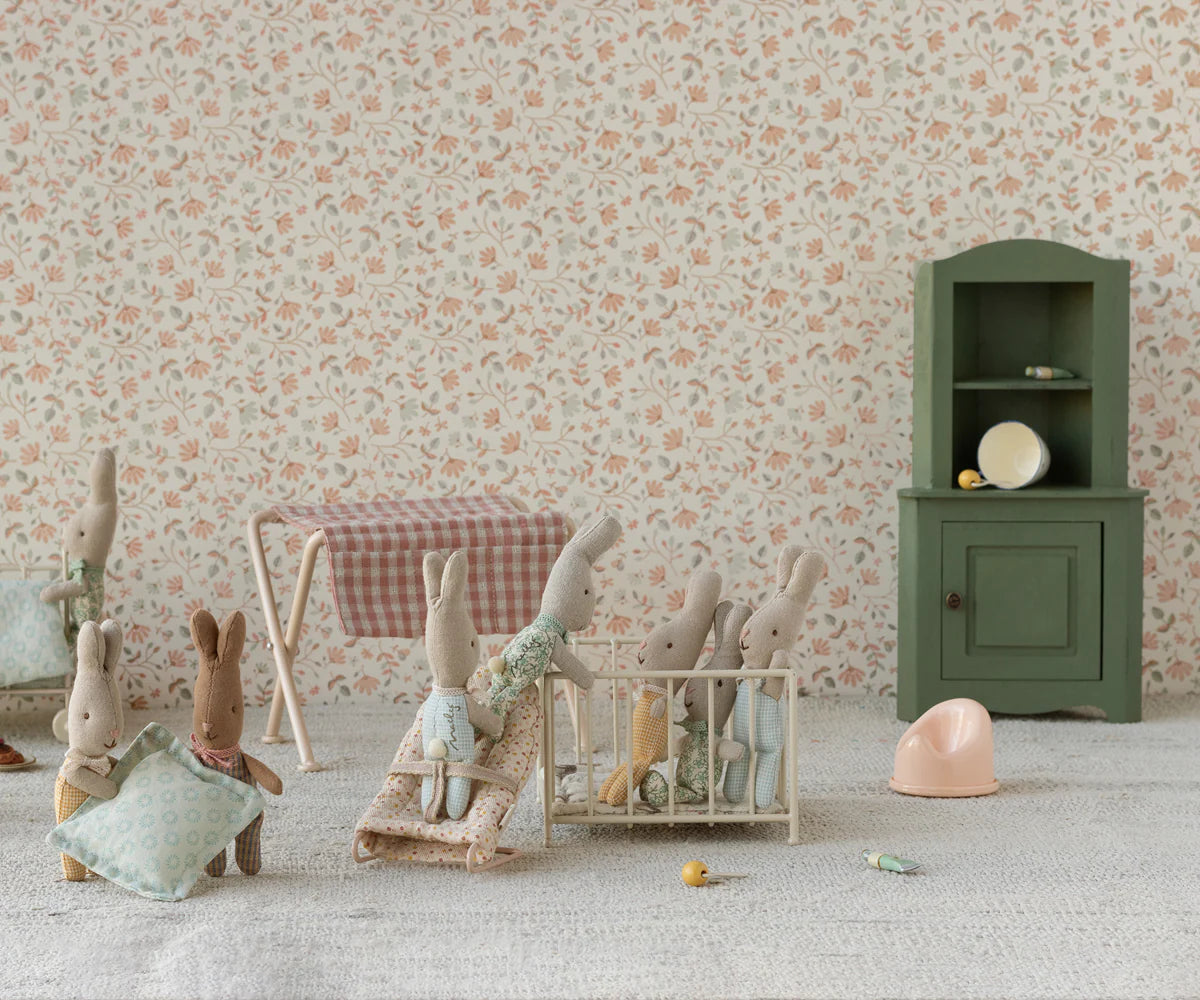 Corner Cabinet - Dark Green (Miniature)