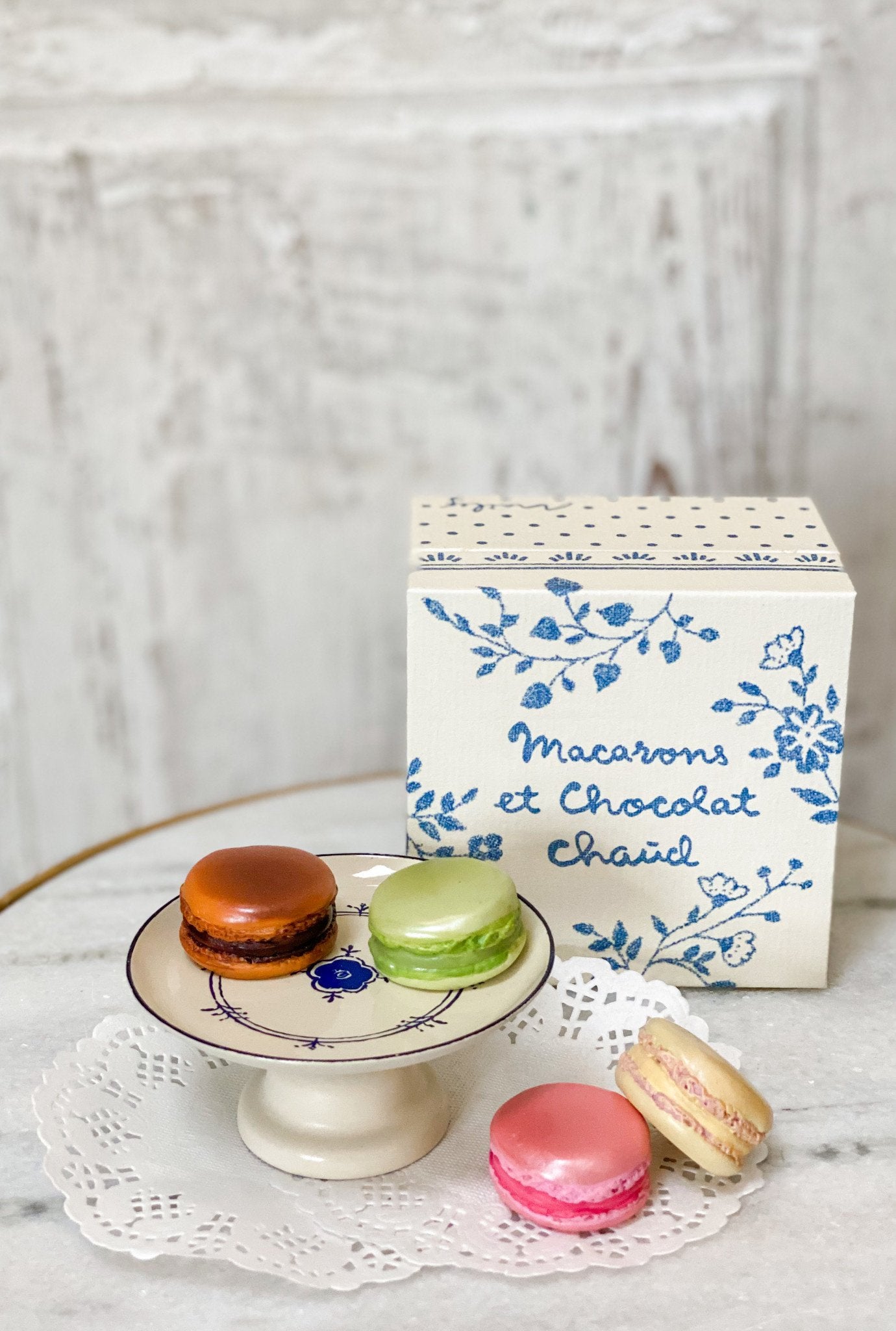 Macarons et Chocolat Chaud (Miniature)