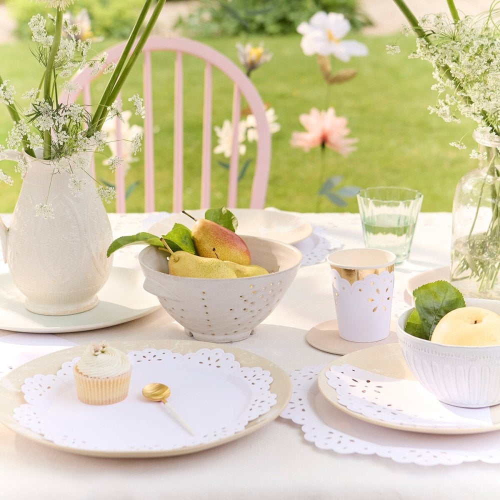 Paper Plates - Broderie Anglaise Lace White Dinner