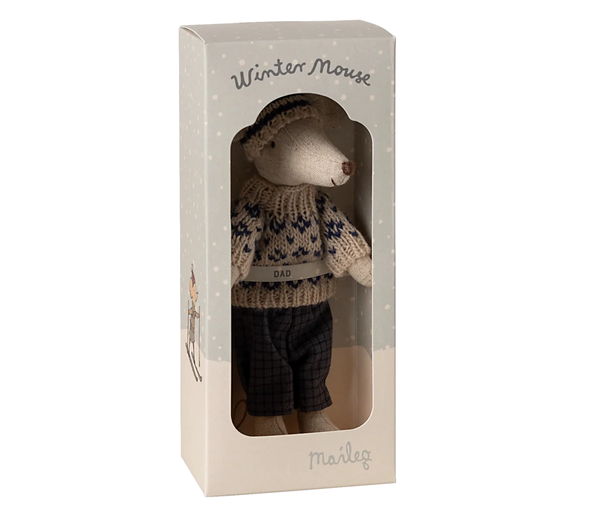 Dad Mouse - Winter with Ski Set & Hat