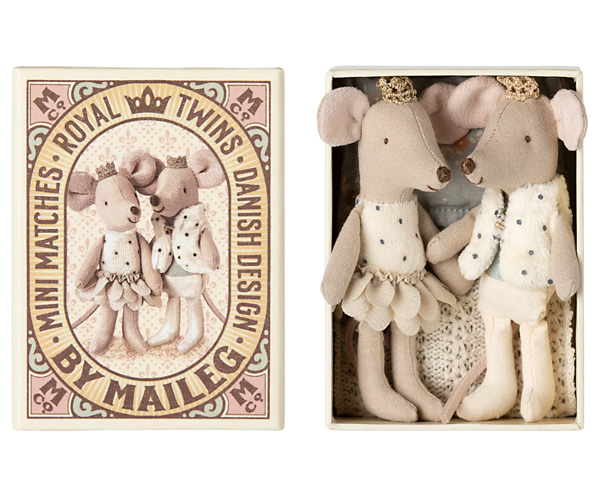 Little Brother & Sister - Royal Mice Twins - Beige Skirt