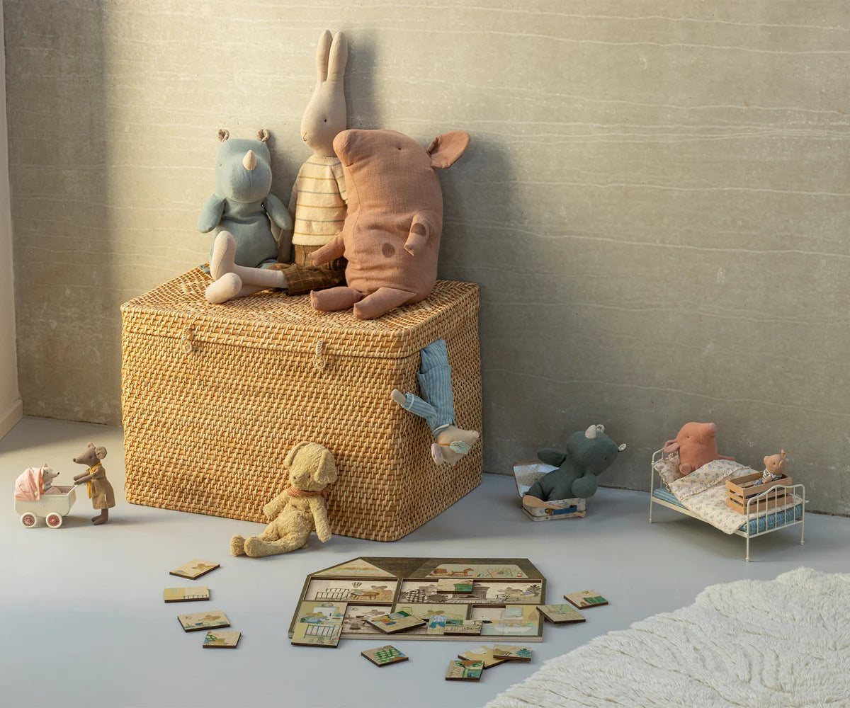 Puzzle - Mouse Hole Farmhouse
