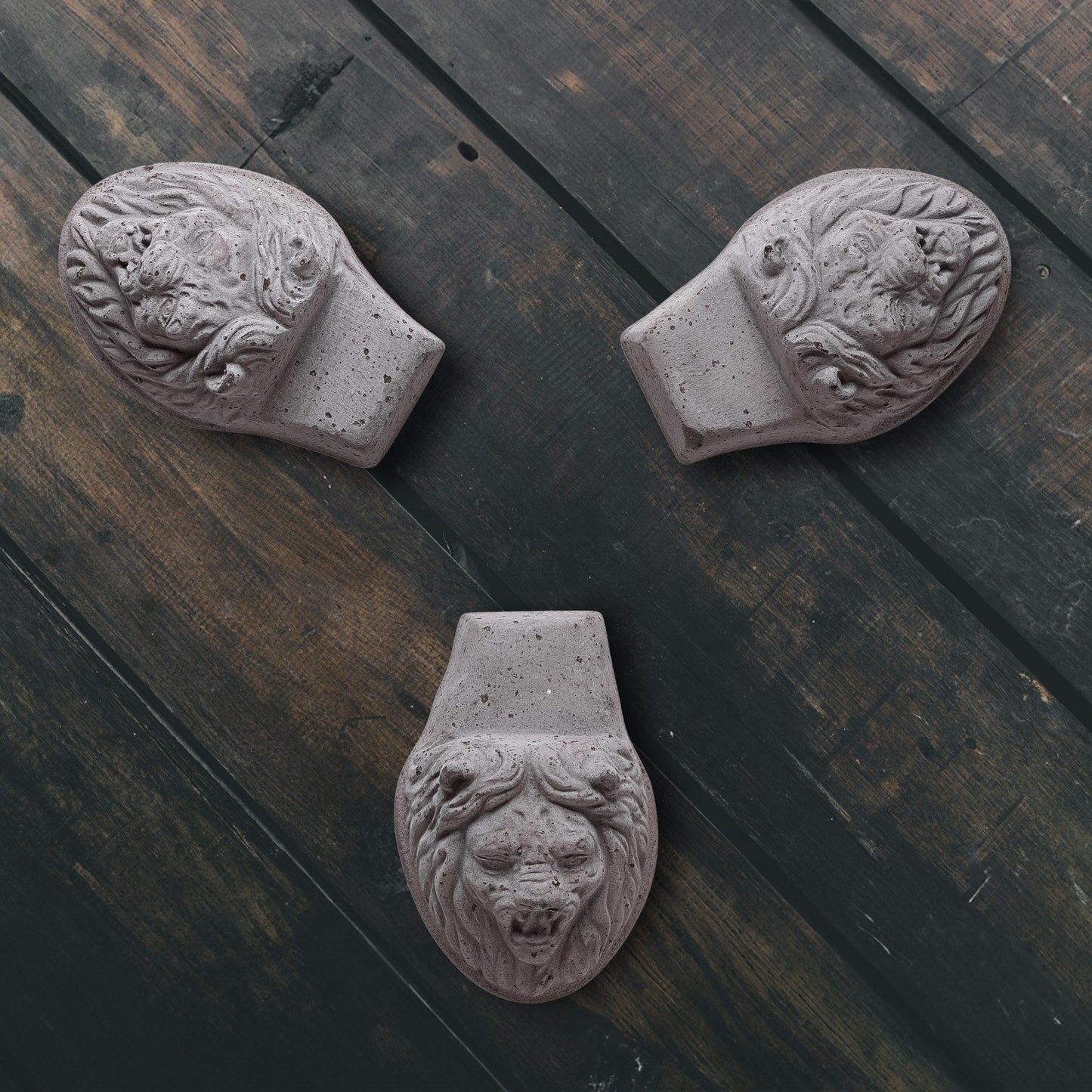 Garden Pot Foot - Lion Head Grey (set of 3)