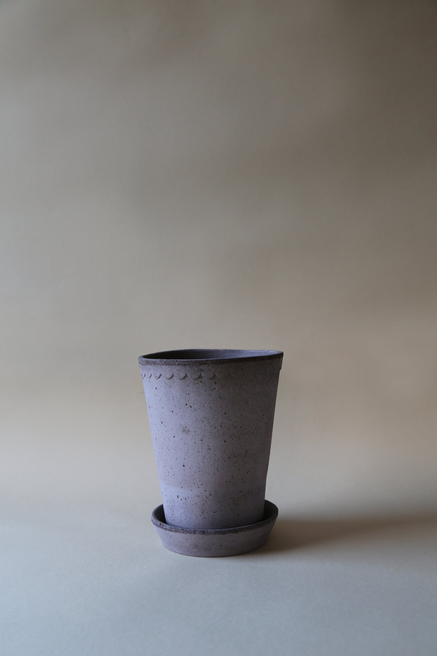 Garden Pot Helena - Grey