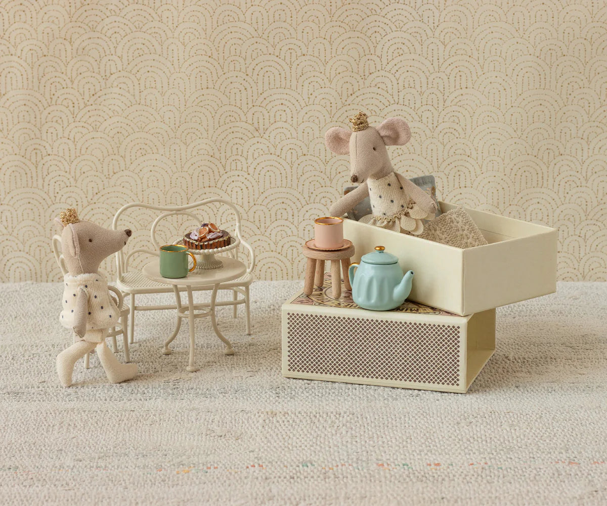 Little Brother & Sister - Royal Mice Twins - Beige Skirt