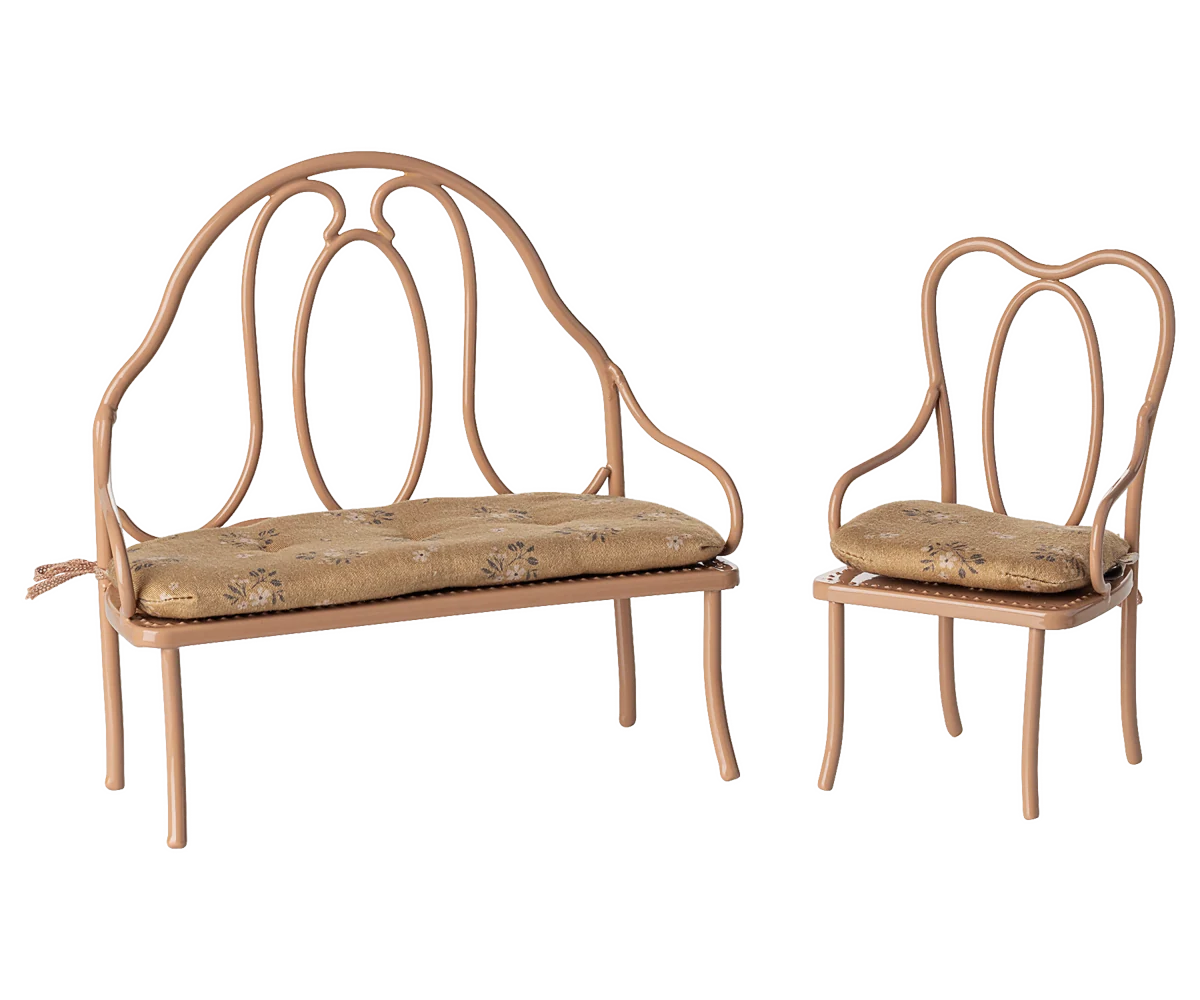 Chair - Dark Powder (Miniature)