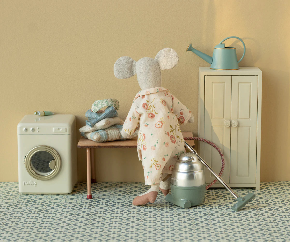 Closet - Cream (Mouse)