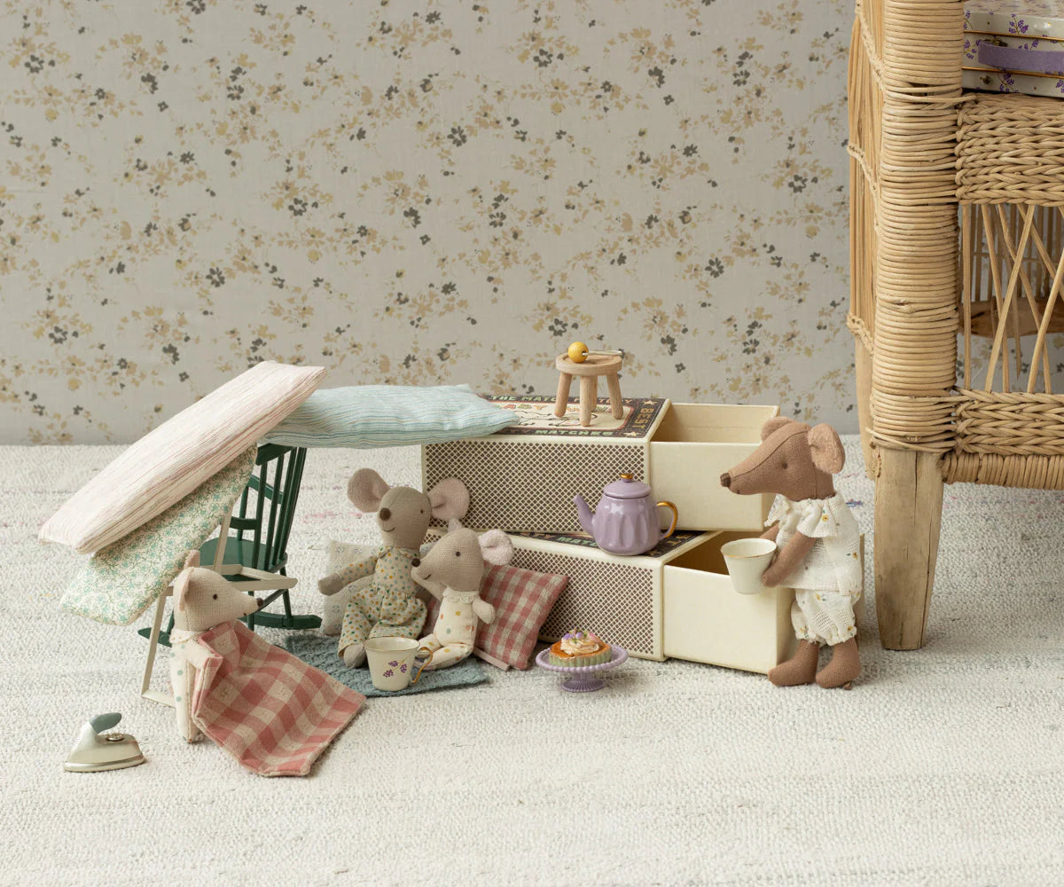 Rocking Chair - Dark Green (Mouse)