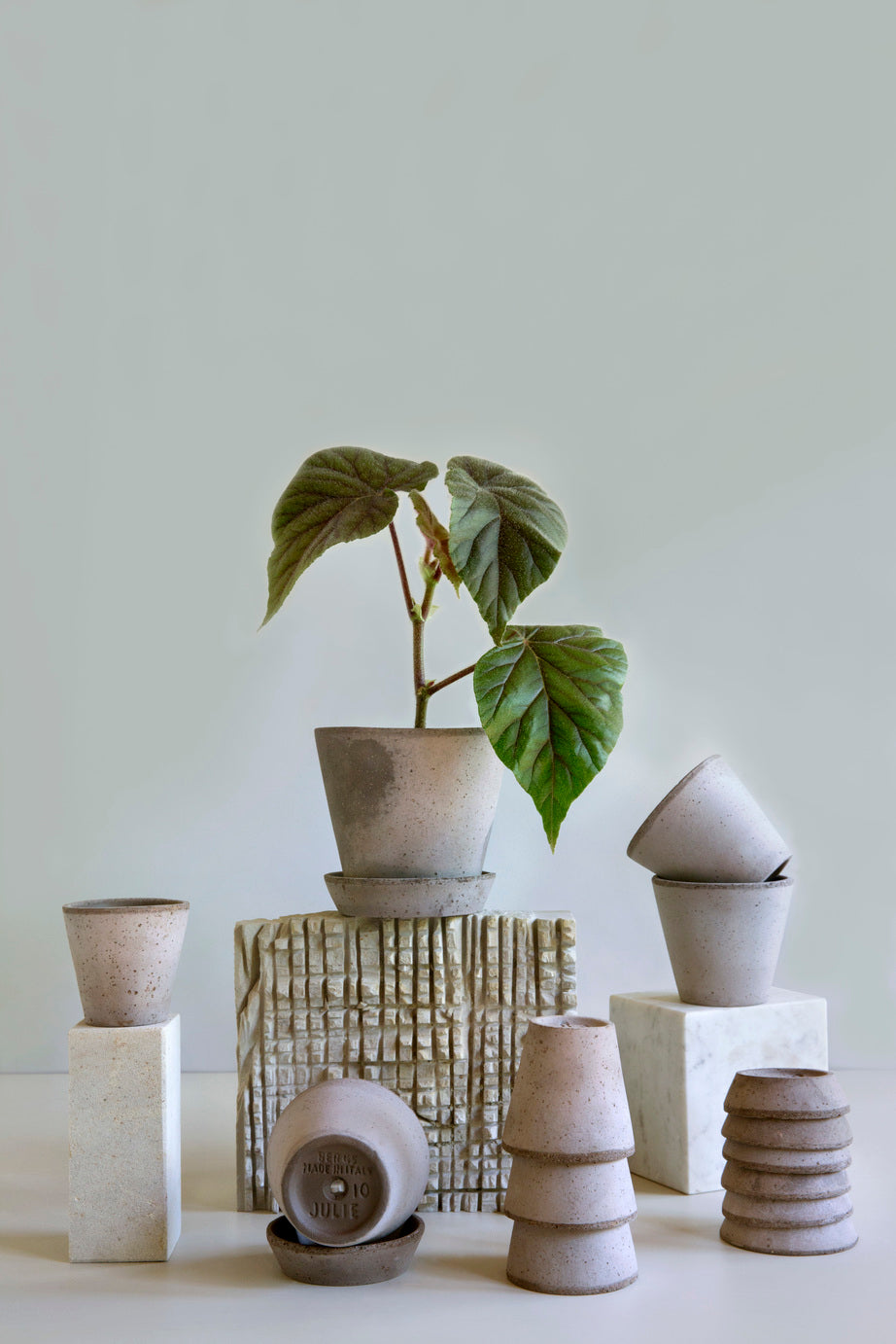 Garden Pot Julie - Grey