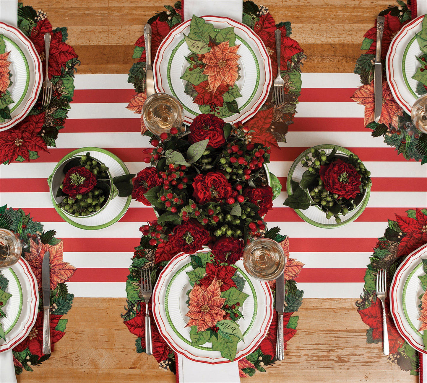 Paper Placemats - Poinsettia Wreath (12 sheets)
