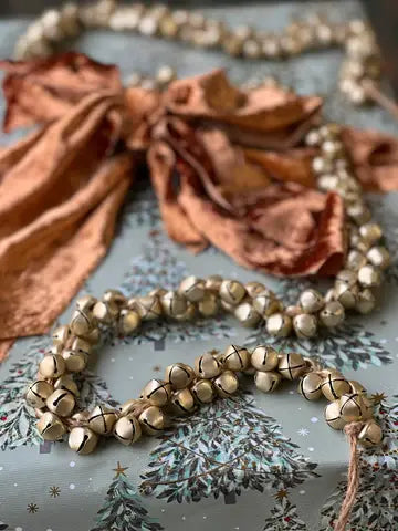 Garland of Bells - Gold 4'