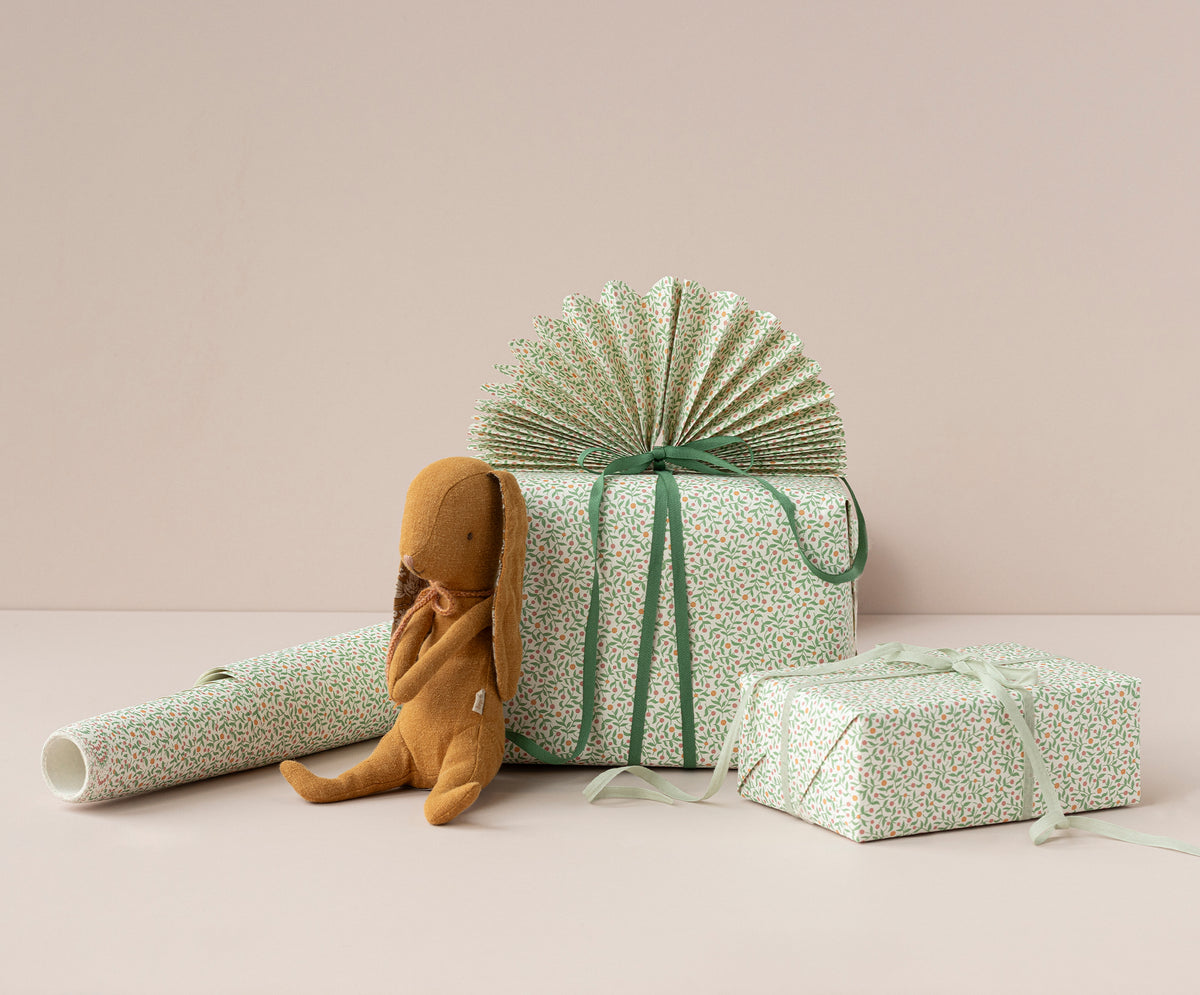 Gift Wrap - Berry Branches - Green 10m