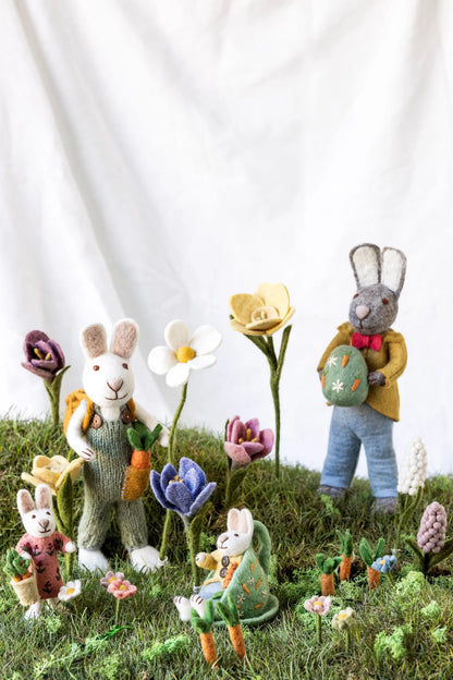 Felt White Bunny - in Cup with Carrot