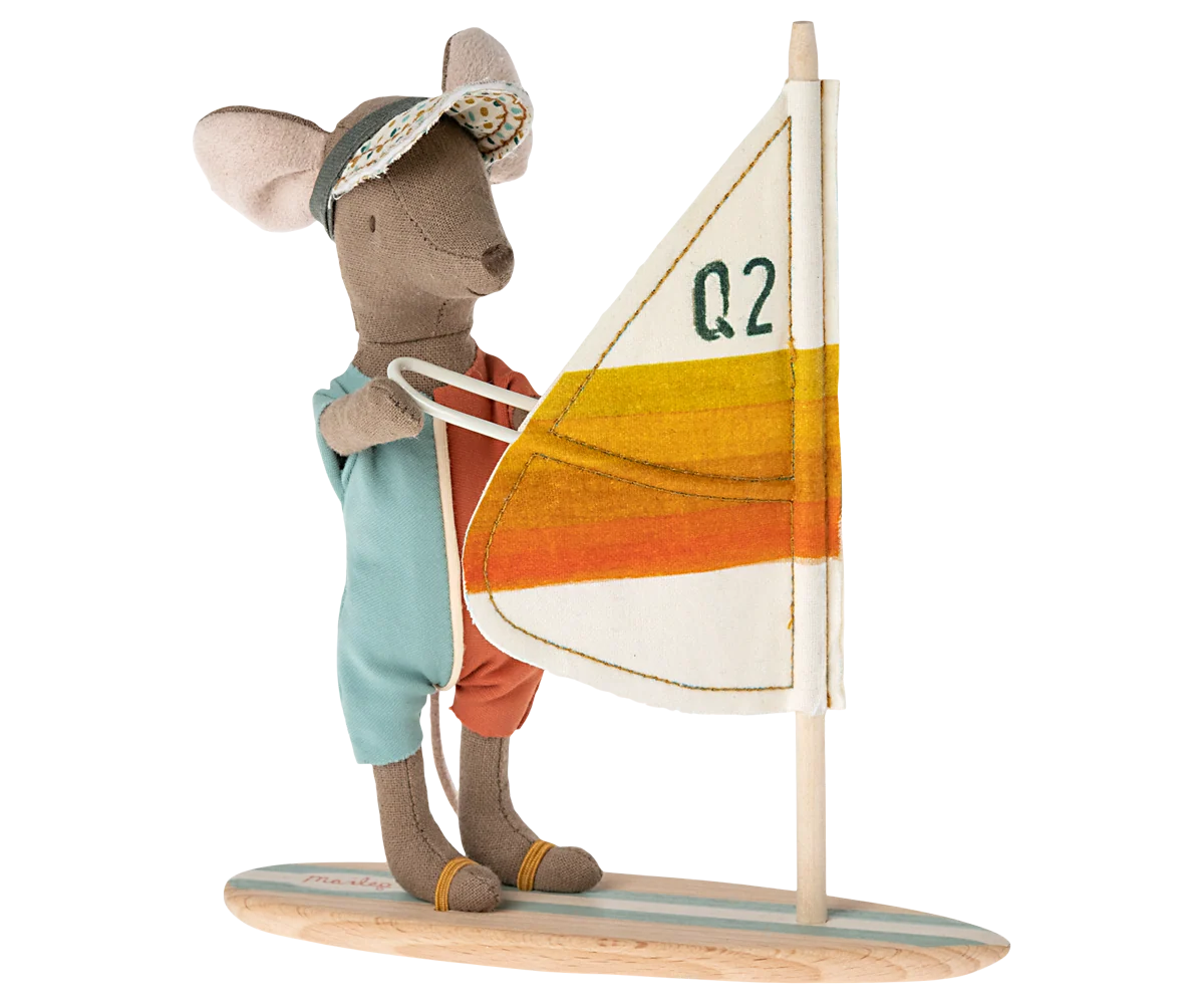 Big Brother Mouse - Surfer