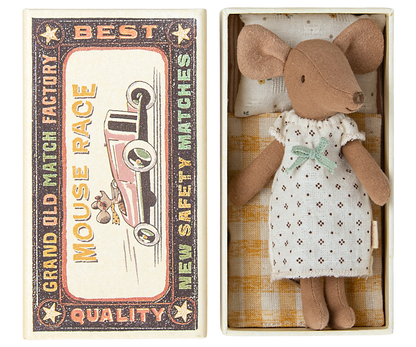 Big Sister Mouse - Matchbox - Nightgown