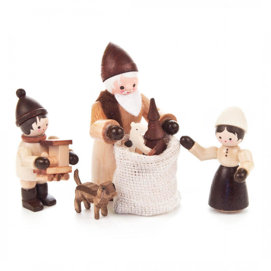 Santa, 2 Children & Dog (4 piece set)