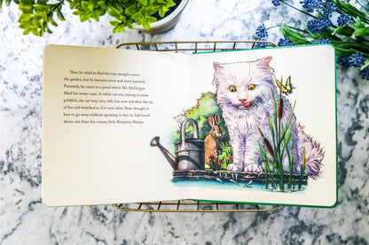 Book - The Classic Tale of Peter Rabbit (Board Book)
