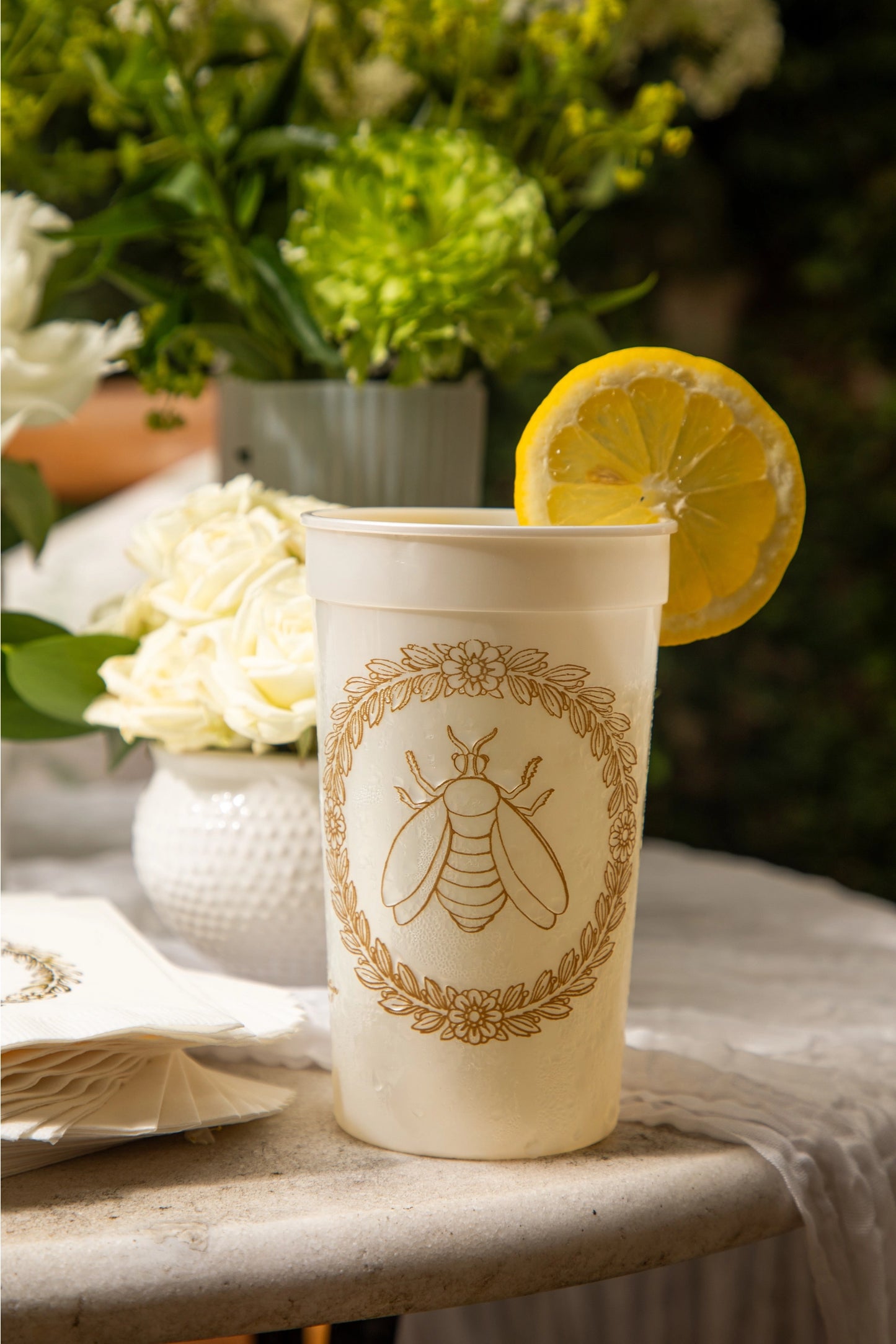 On the Go Pearlized Cups - Empire Bee (set of 12)