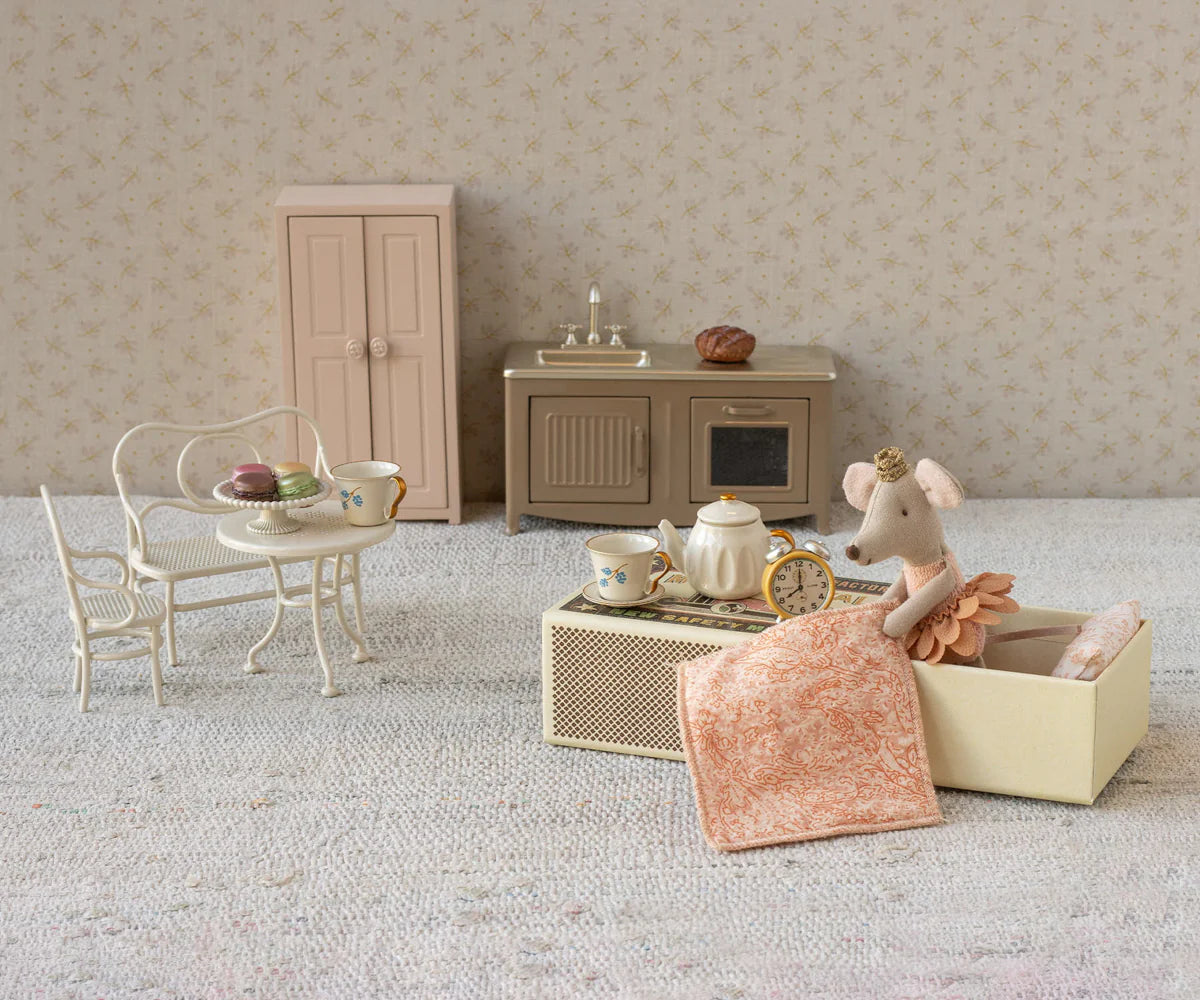 Little Sister Mouse in Matchbox - Princess