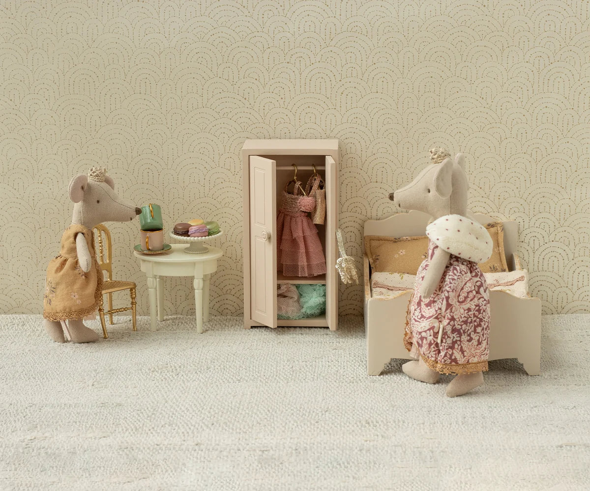 Mum Mouse - Queen