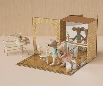Little Brother & Sister - Ballet Mice in Dance Studio