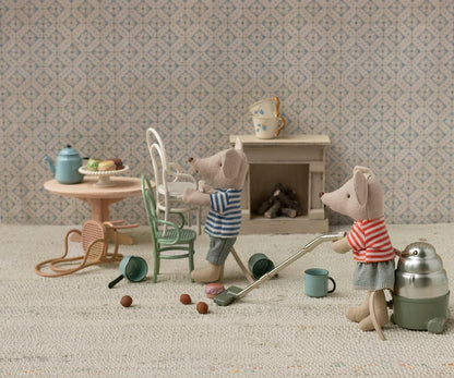 Madam Blue's Favorites (Mouse)