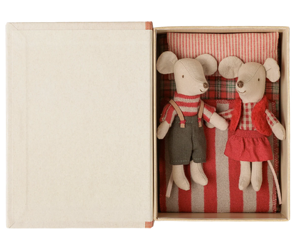 Little Brother & Sister Mouse in Christmas Book