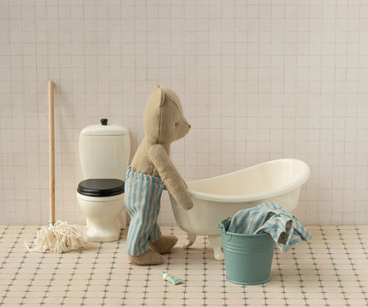 Footed Bathtub (Miniature)