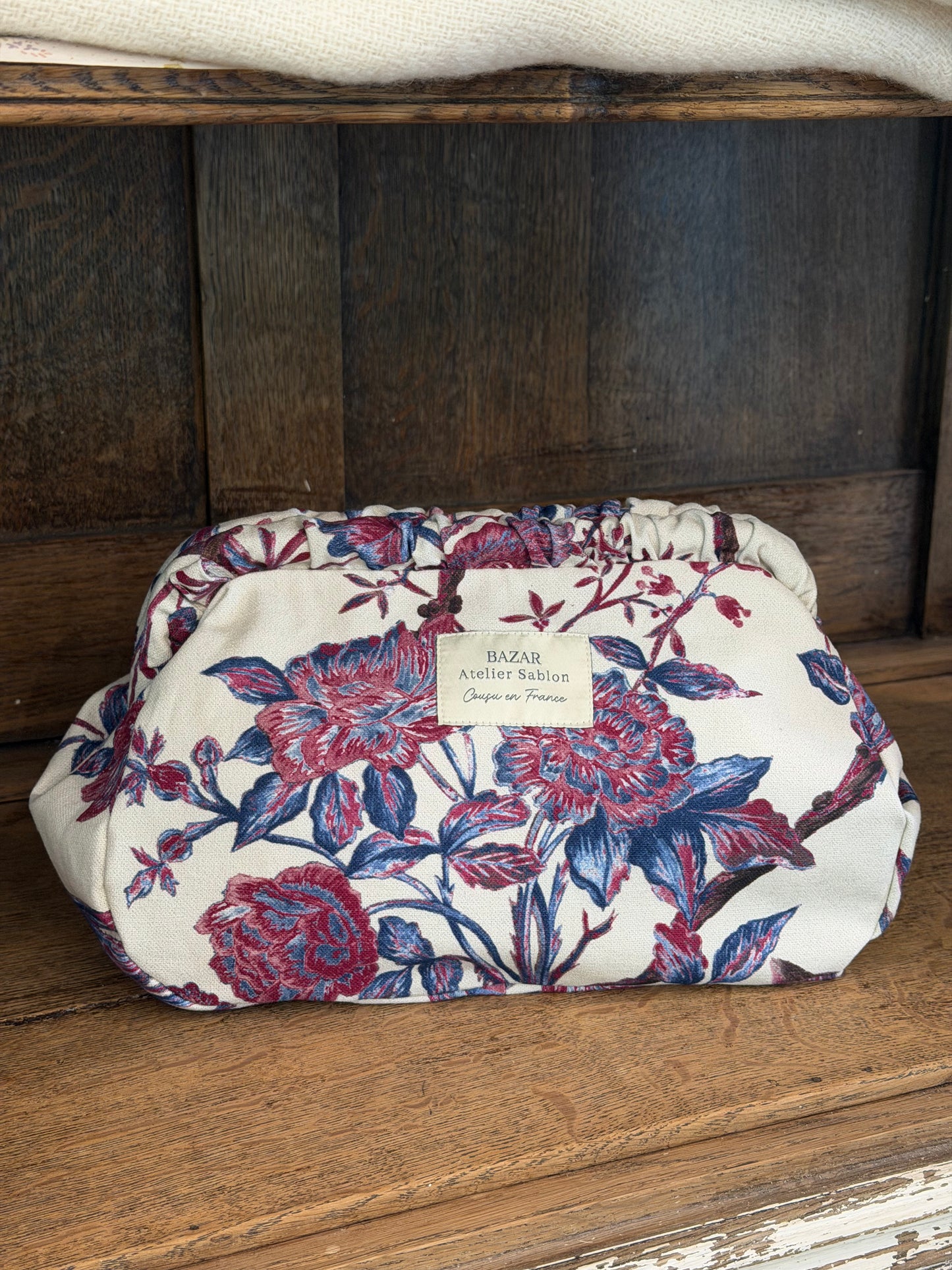Clutch - Maison de Campagne - Giroflee