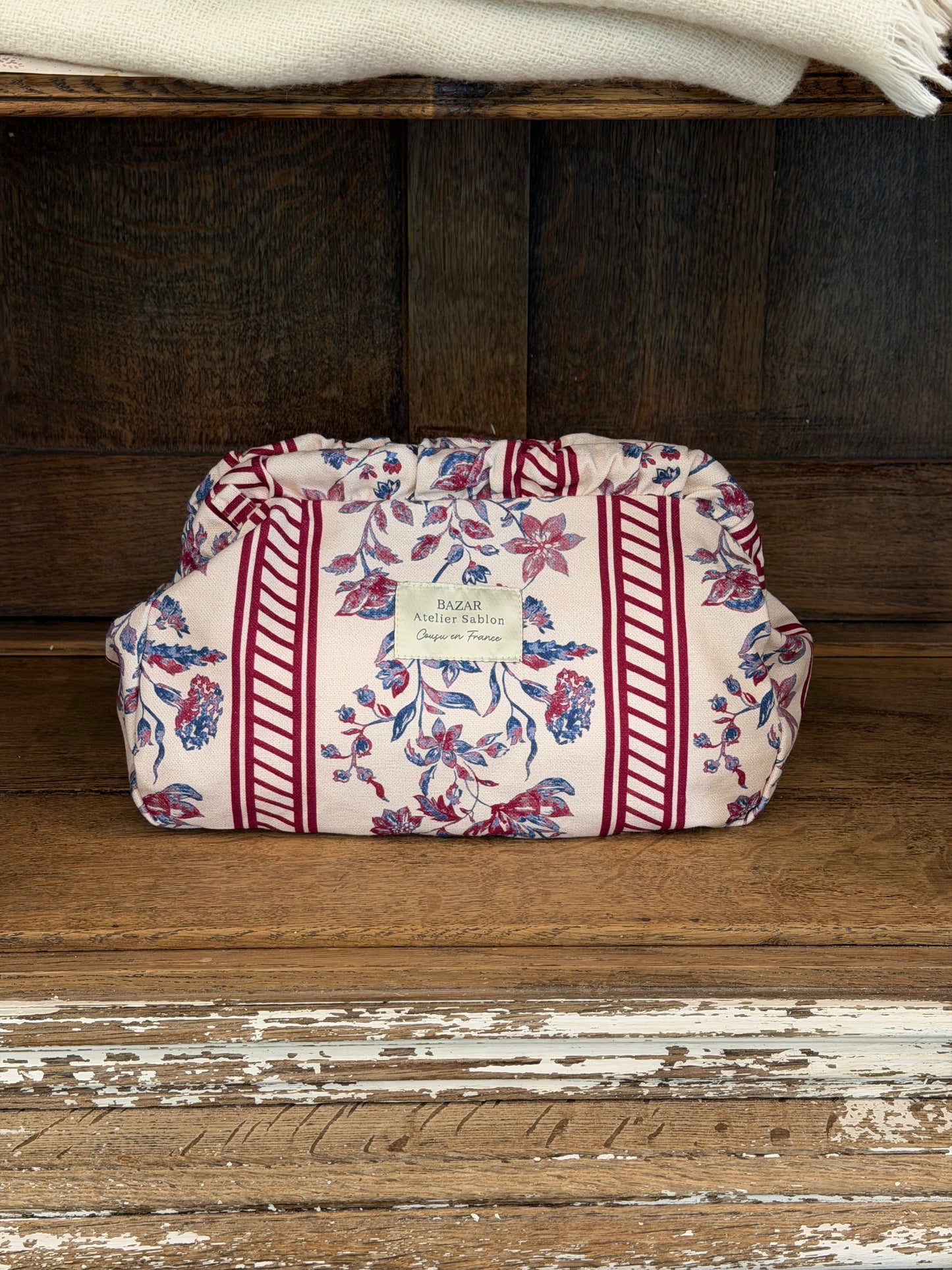 Clutch - Maison de Campagne - Rouge & Bleu