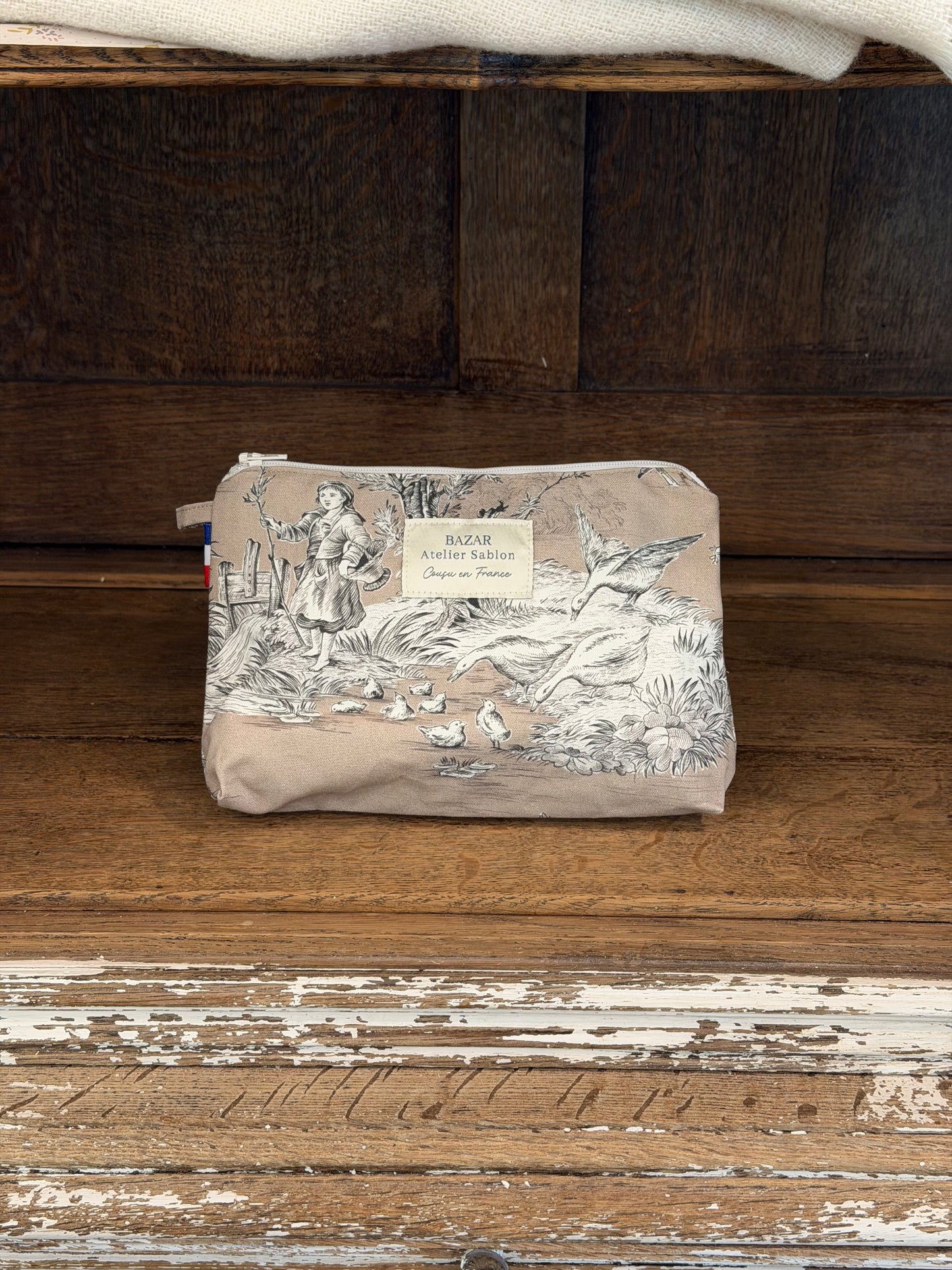 Trousse de Toilette - Jouy de Fruits - Taupe