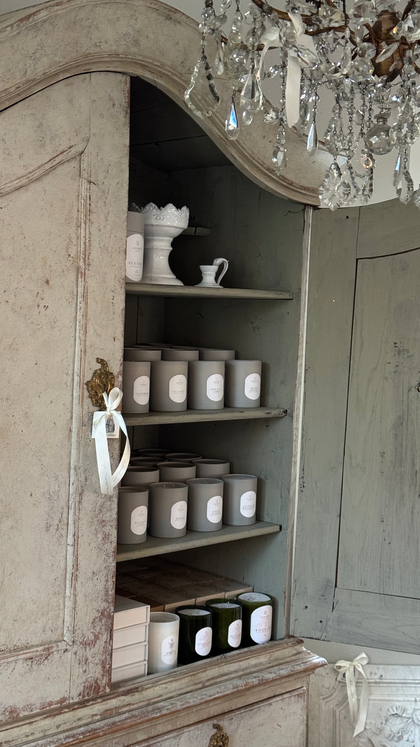 Antique 18th c. Swedish Gustavian Hutch