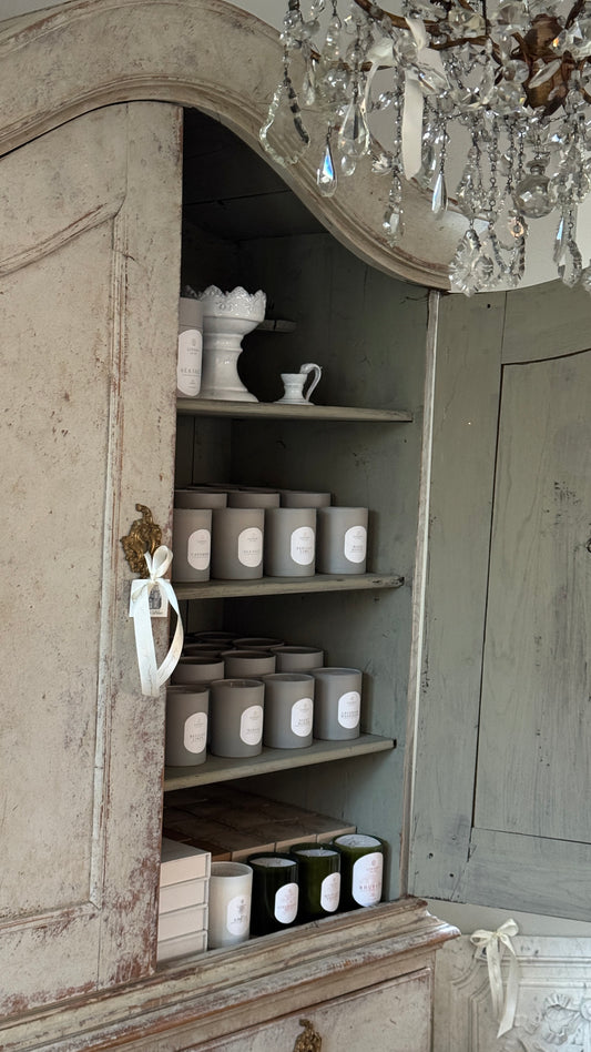 Antique 18th c. Swedish Gustavian Hutch