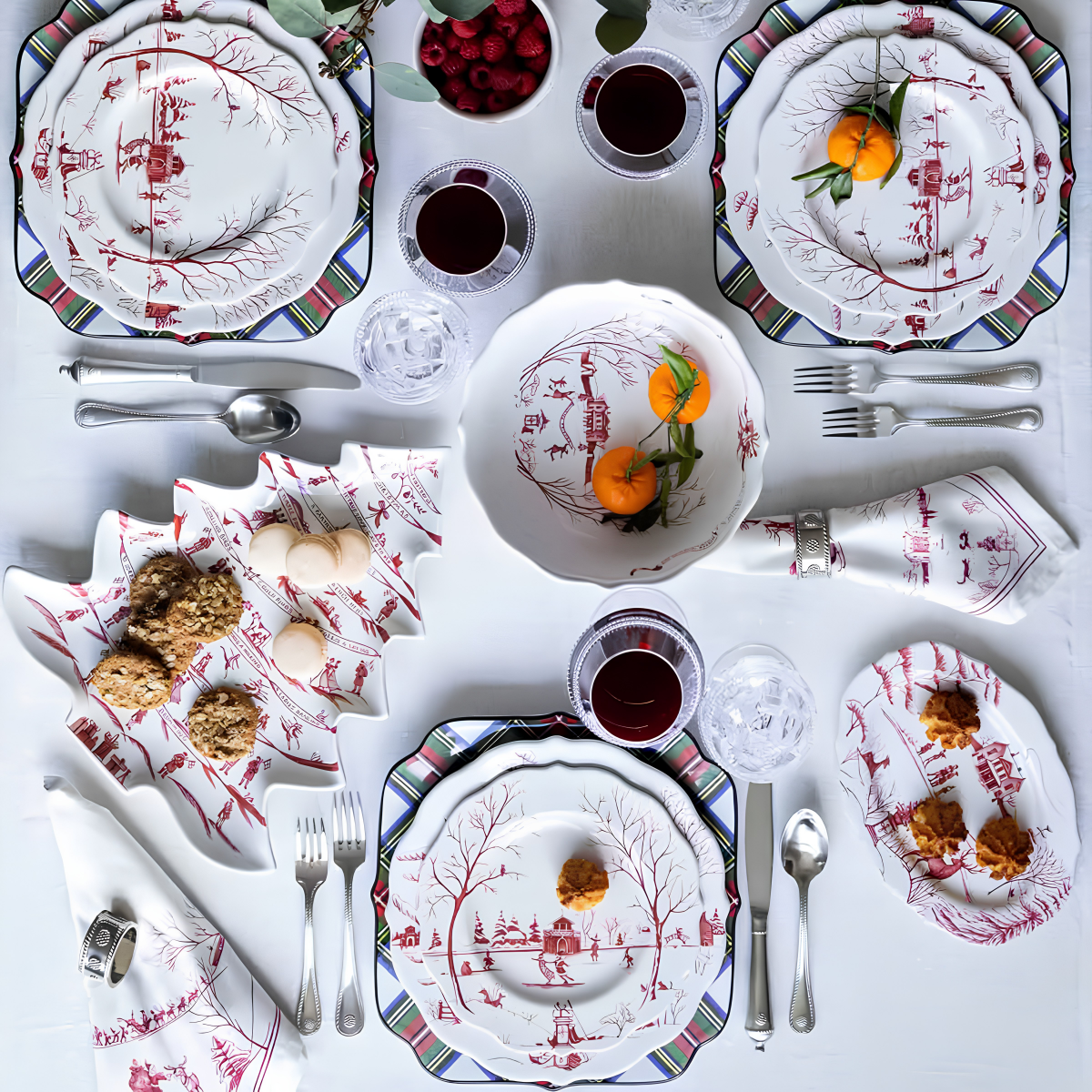 Country Estate Ruby - Winter Frolic Hostess Tray