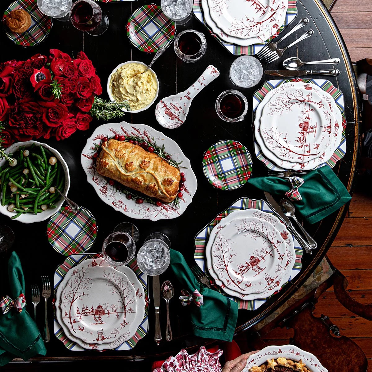 Country Estate Ruby - Winter Frolic Spoon Rest