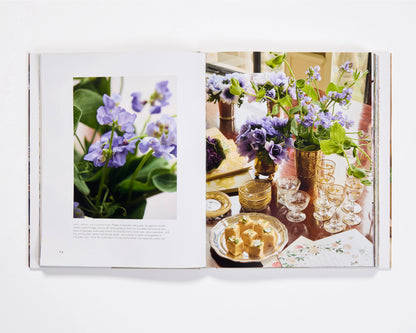 Book - Aerin Lauder Living with Flowers