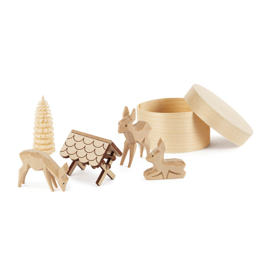 Feeding Station in Wood Box (3 Deer,1 Tree,1Shelter)